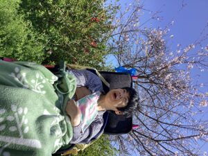 ウエルネスガーデンの桜の花と利用者さんの写真9