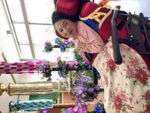 七夕飾りと利用者さんの写真２